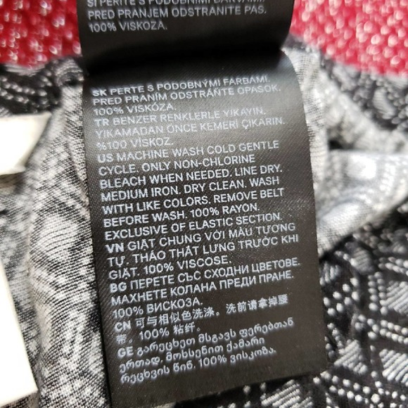 H&M Black and White Printed Pants Sz 10 - Picture 6 of 6